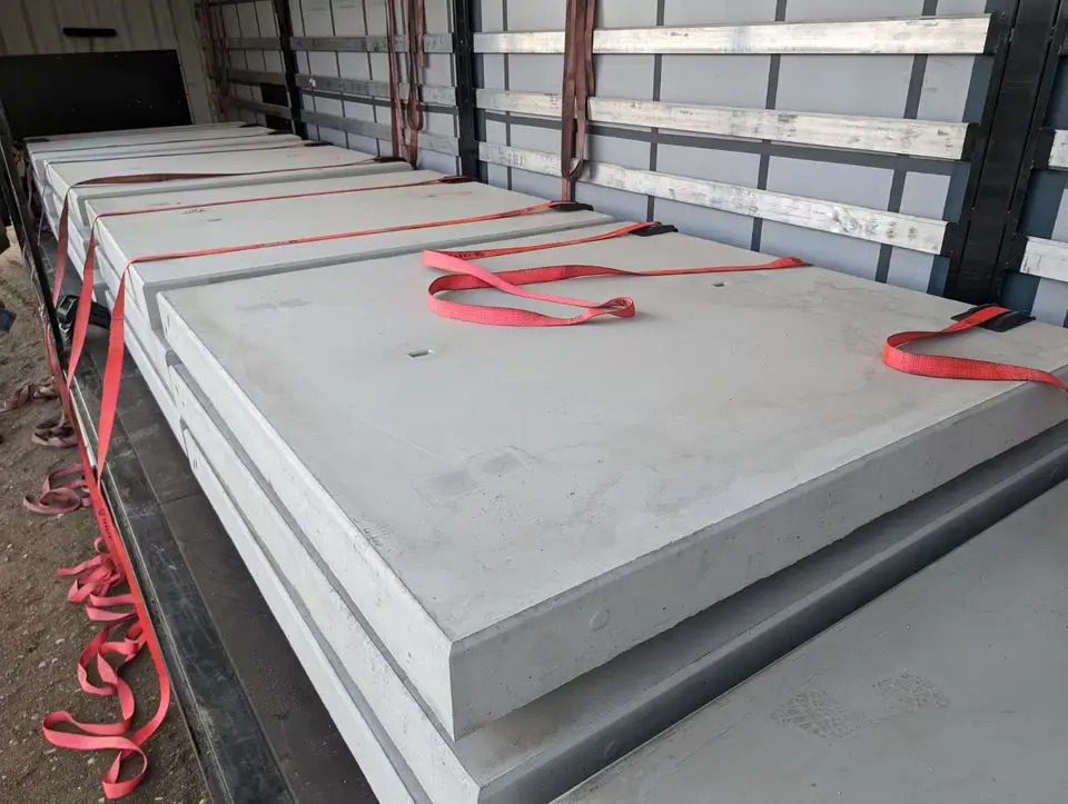 a9879057-e4b2-4c5f-b9e2-37efbce4e5d8-517c61bd-d085-4e1a-80de-d7ce3c79fe3a conv.jpg