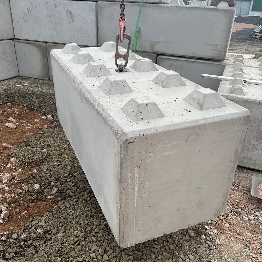 0b3a0fe0-6536-4ee5-a4d7-d96be8e73c99-Beton-Systemstein-Mauerstein-Legosteine-kaufen-bei-Bollerrocks-Muenschen-Marburg-Giessen.jpg