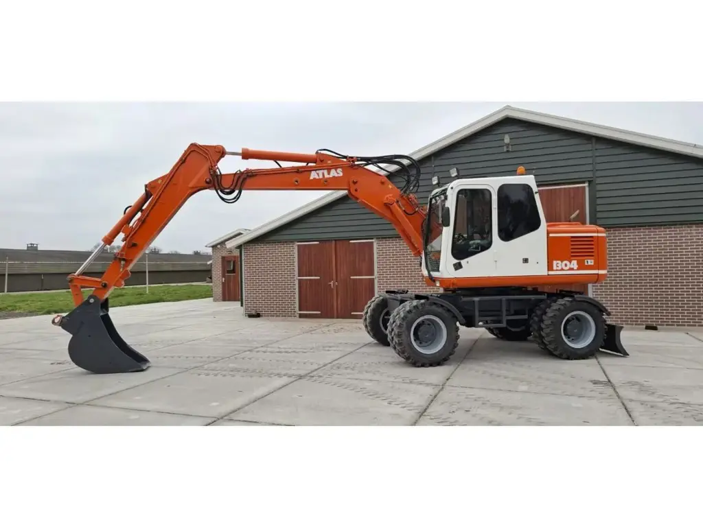 042423ea-19c8-4372-8307-87f5576575bd-3165d36e-e9bd-4600-9d38-b55e93b62863 conv.jpg