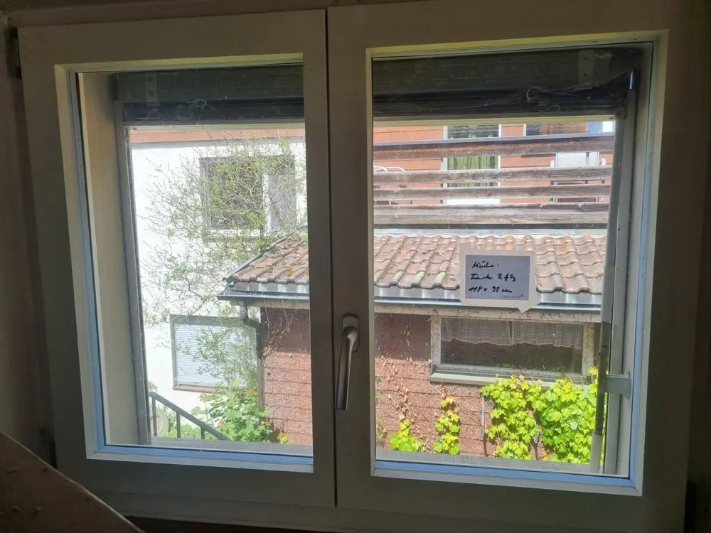 ea52816a-d6d8-4092-a4e1-ef5225dcbb61-drei-fenster-3-fach-verglast-2-fluglig-118x93cm (2).jpg