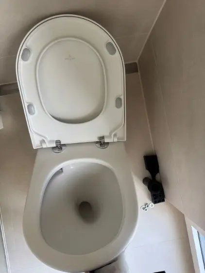 6221c6ec-3937-4cc4-997e-80838ae66404-77777villeroy-boch-subway-30-wand-wc-neuwertig (1).jpg